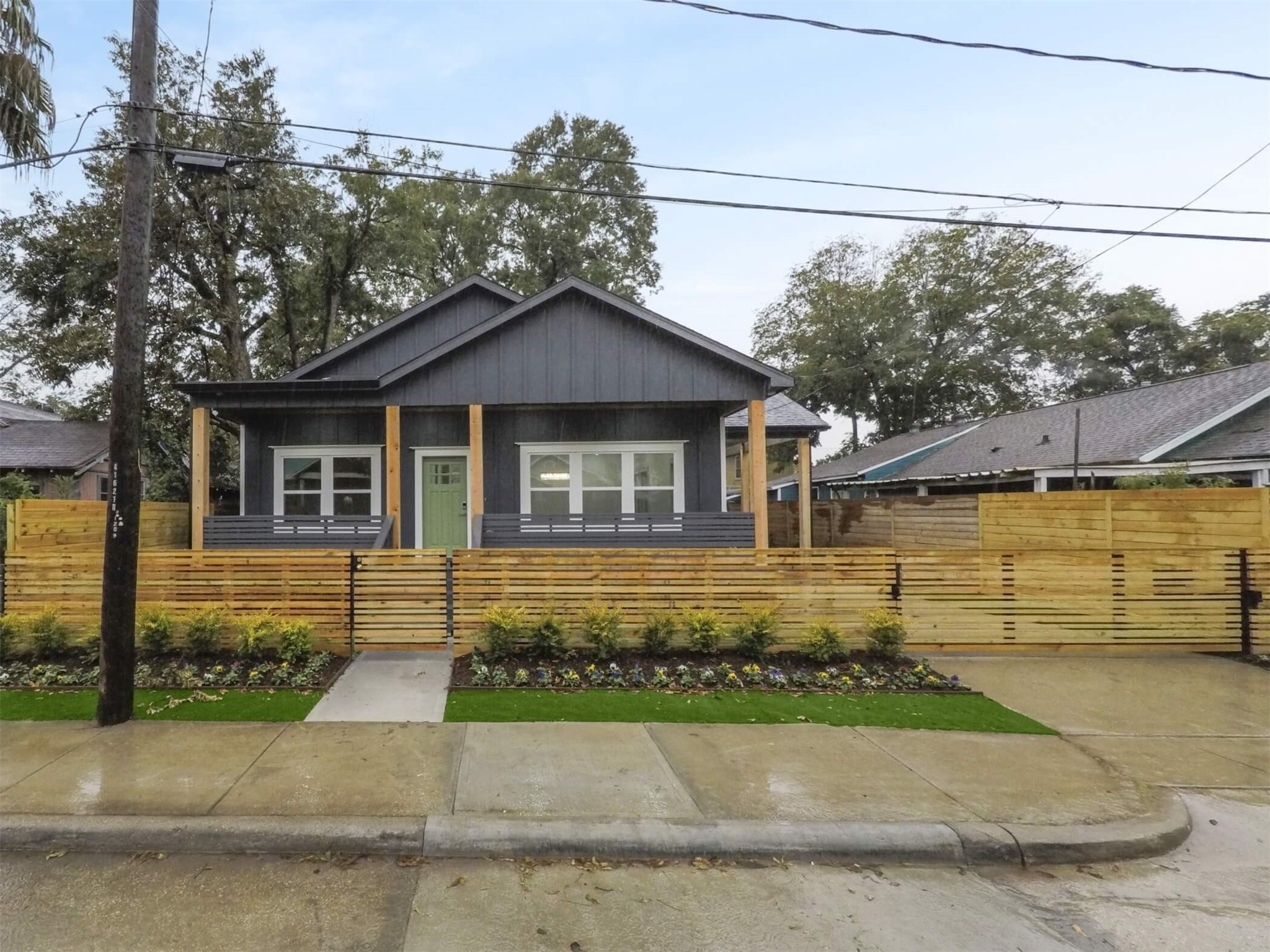1209 Tabor Street Houston TX 77009