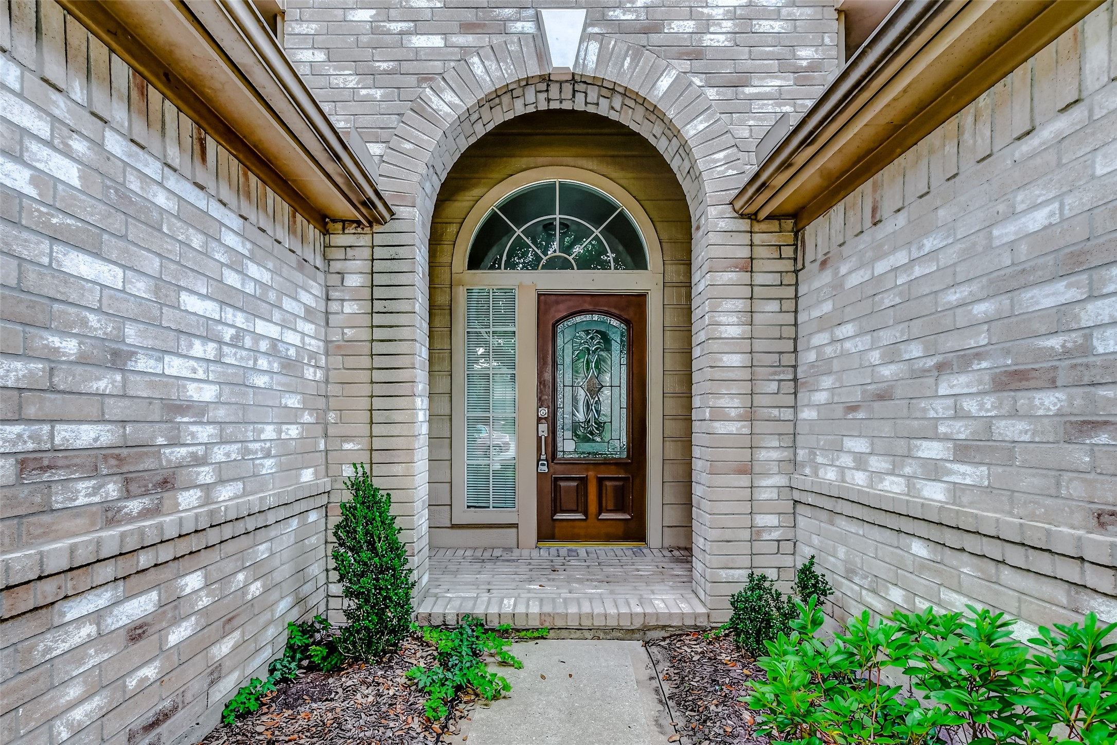7039 Clustering Oak Court Richmond TX 77407
