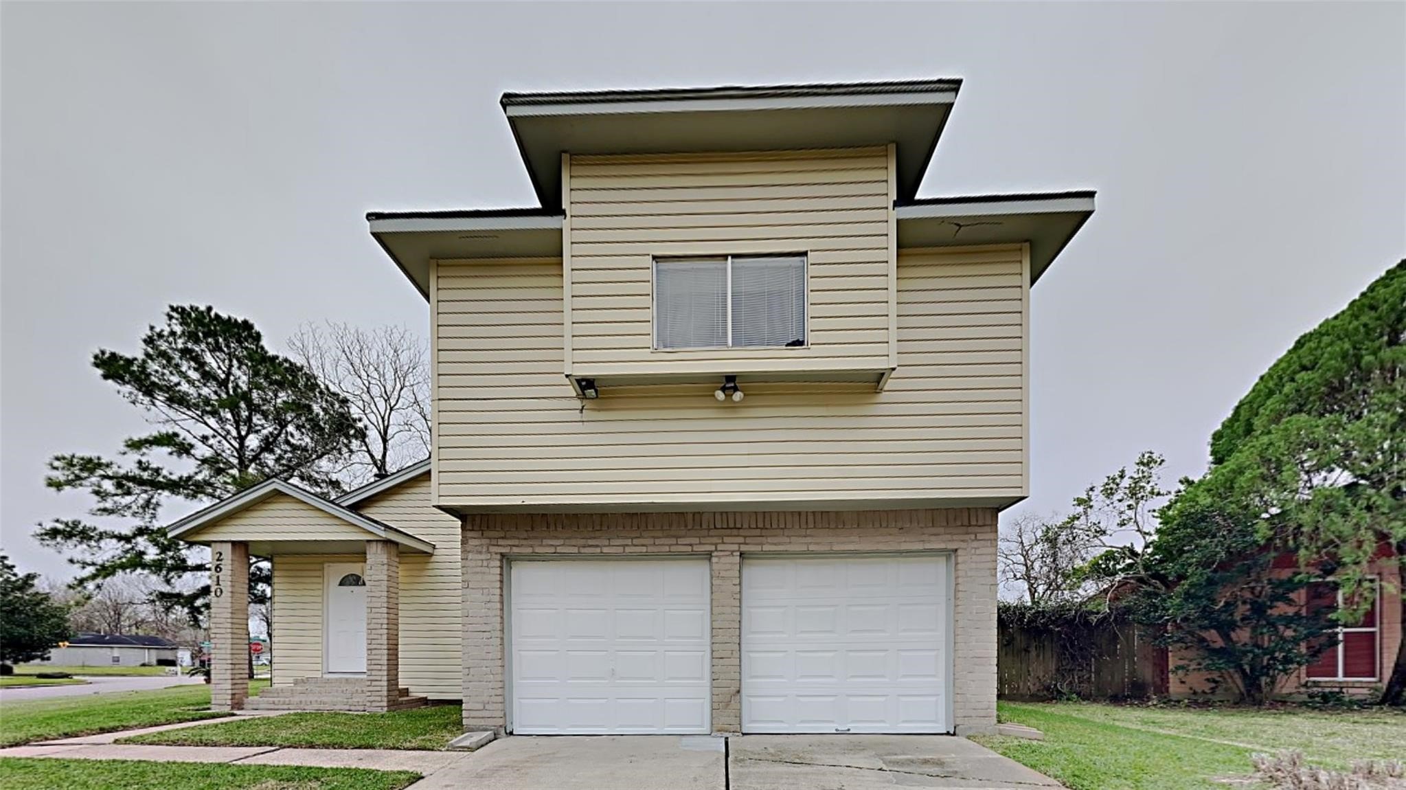 2610 S Belgravia Drive Pearland TX 77584