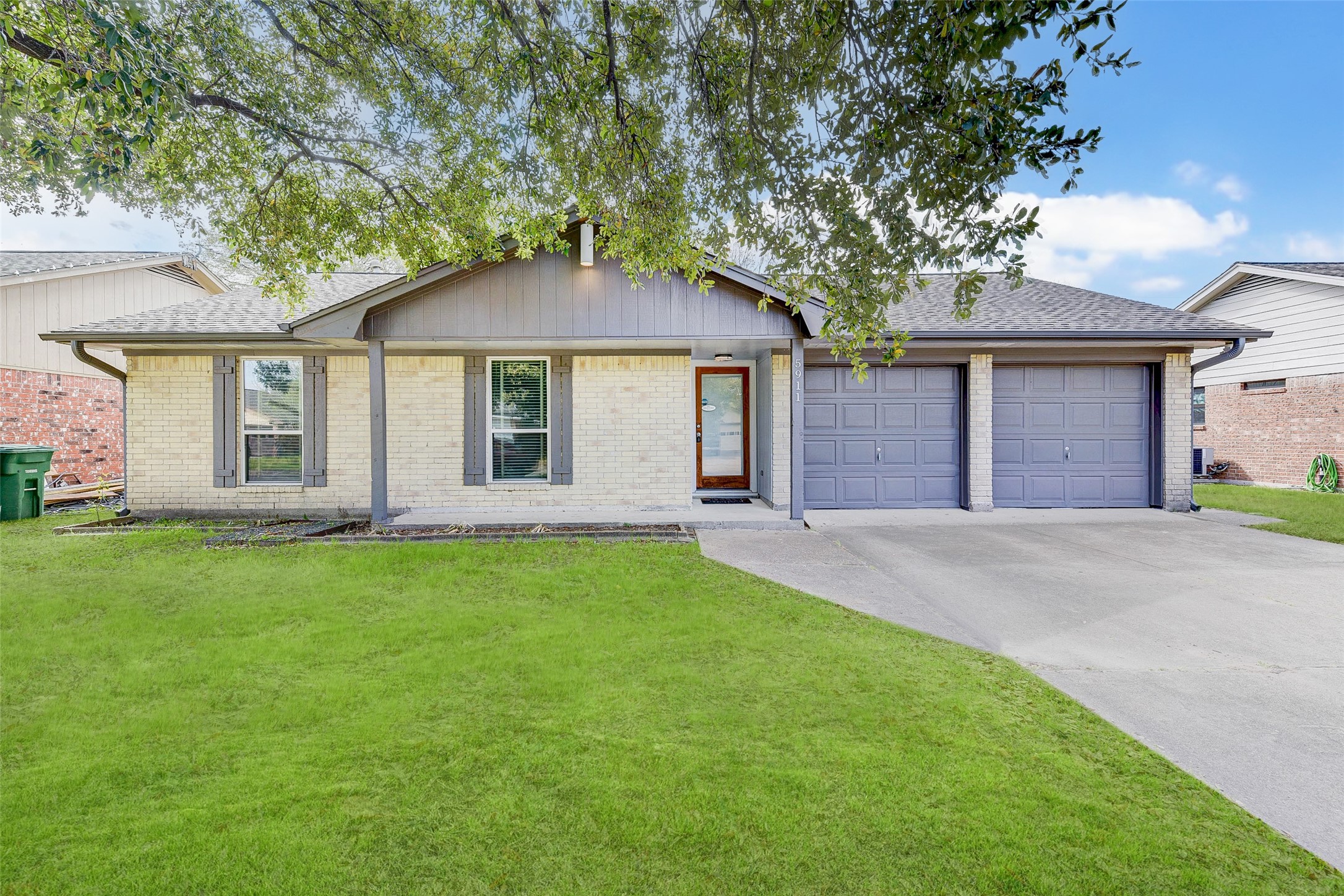 5911 Chrystell Lane Houston TX 77092