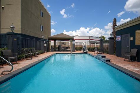 8719 Farm Market 1960 West Road 100 Houston TX 77070
