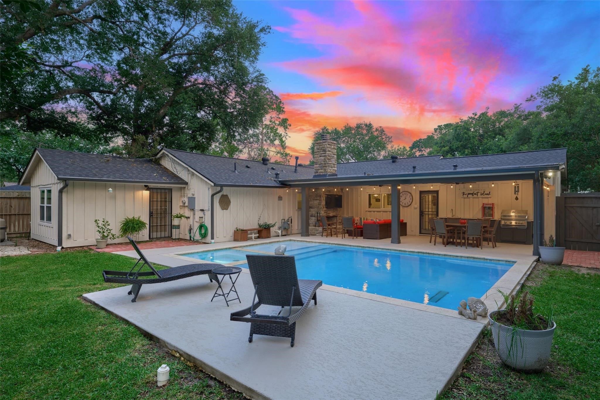 5526 Lincrest Lane Houston TX 77056
