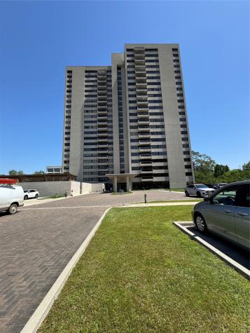 49 Briar Hollow Lane 1201 Houston TX 77027