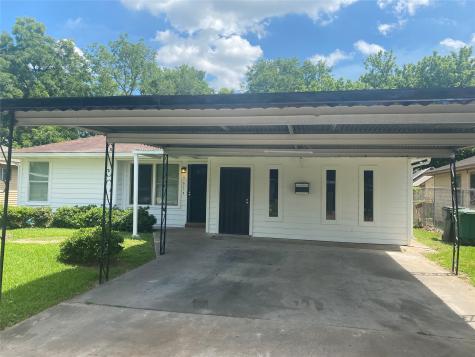 5634 Ashburn Street Houston TX 77033