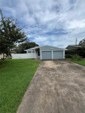 107 Tarpon Avenue Galveston TX 77550