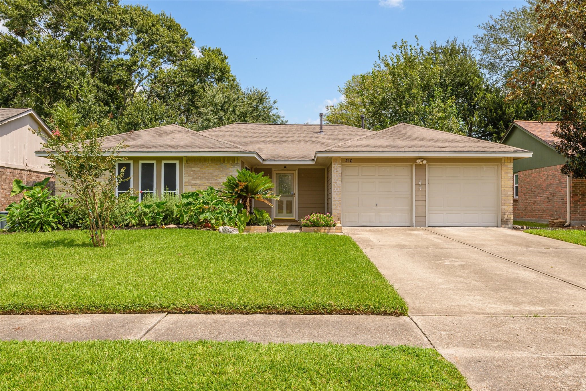 310 Knoll Forest Drive League City TX 77573