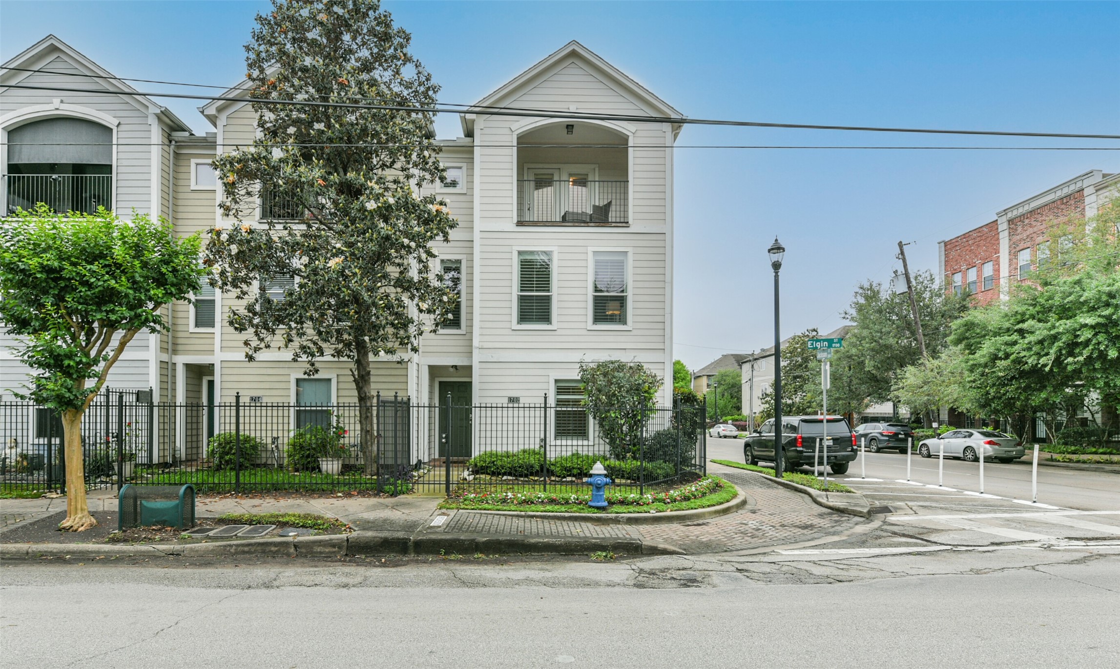1702 Elgin Street Houston TX 77004