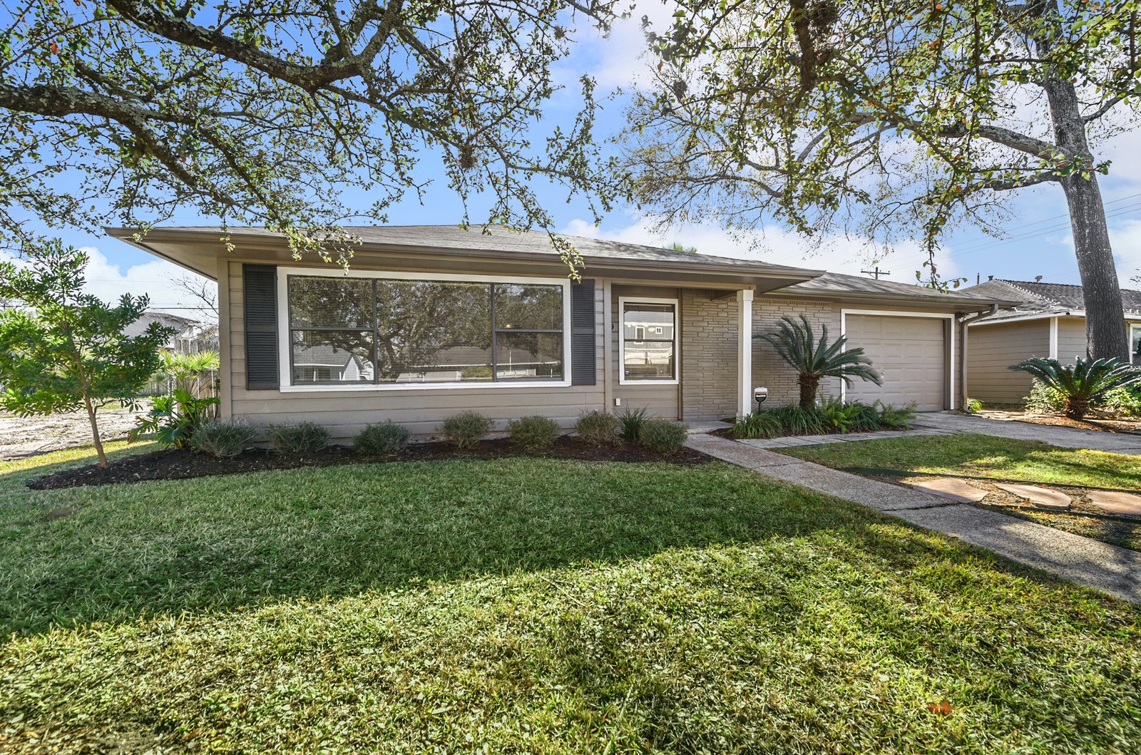 1349 Martin Street Houston TX 77018