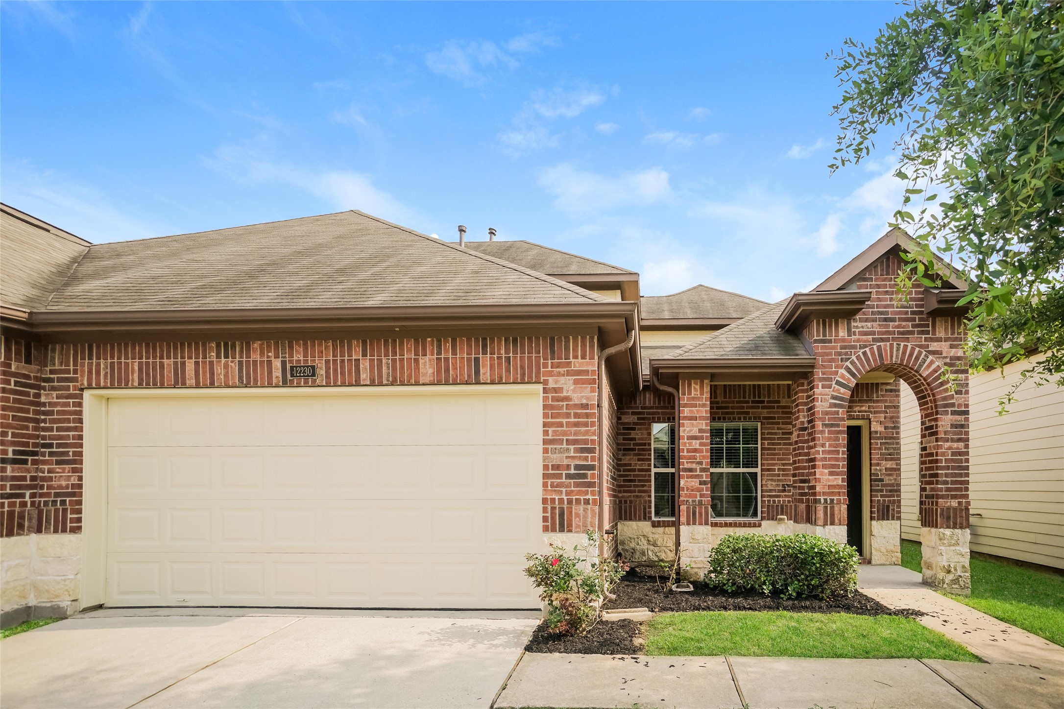 12230 Roy Mix Bohn Lane Houston TX 77044