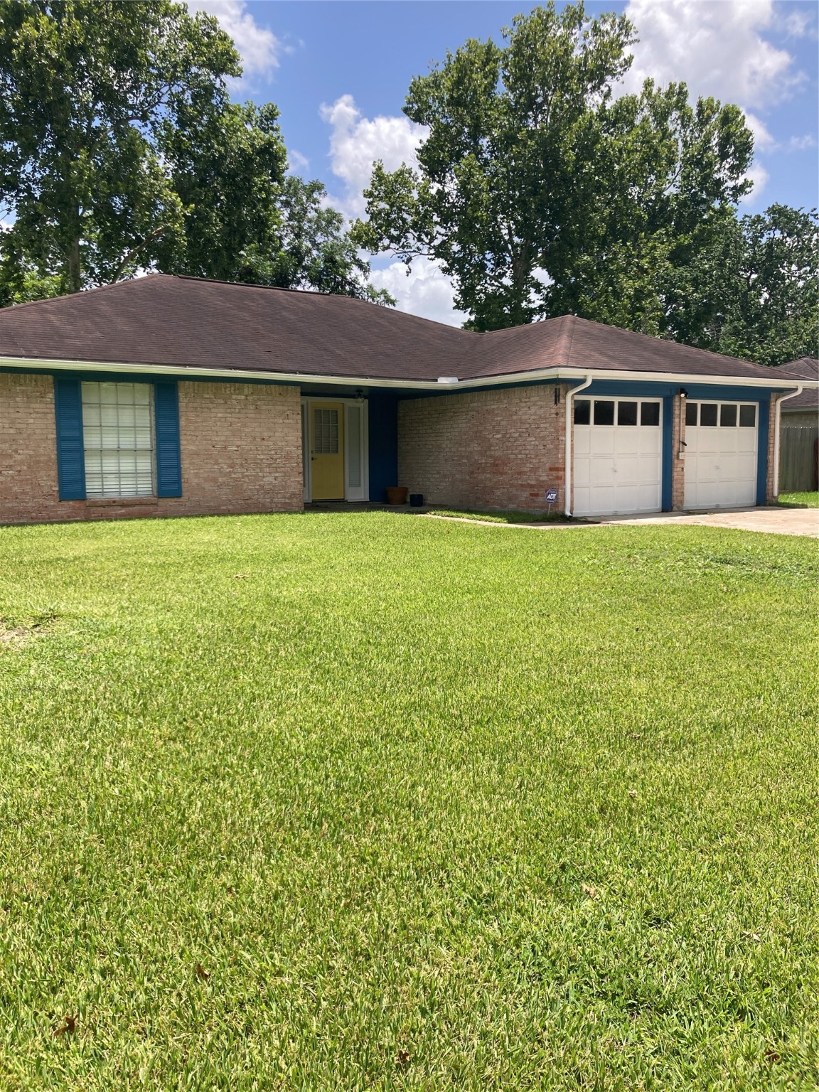 1713 Parkcrest Street Alvin TX 77511