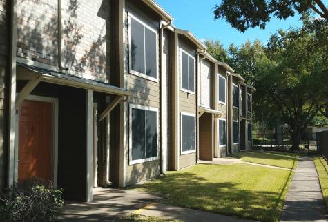 10250 Lands End Drive 102 Houston TX 77099