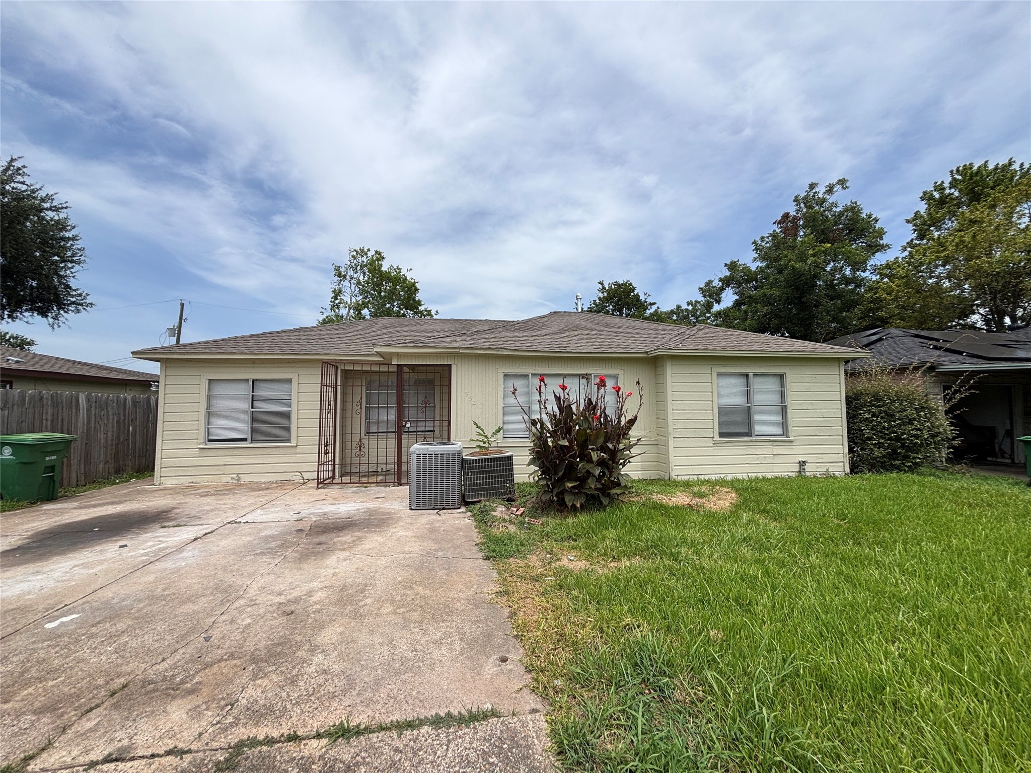 3521 Grassmere Street Houston TX 77051