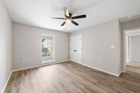 9711 Linkmeadow Lane 14 Houston TX 77025