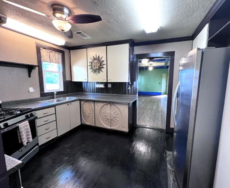 719 Atchison Street Sealy TX 77474