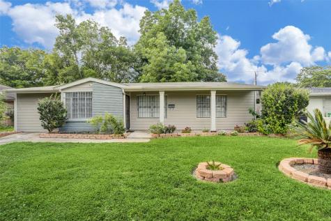 5915 Van Fleet Street Houston TX 77033
