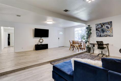 5915 Van Fleet Street Houston TX 77033