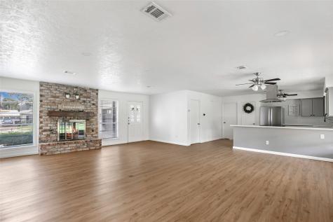 212 Normal Park Drive Huntsville TX 77320
