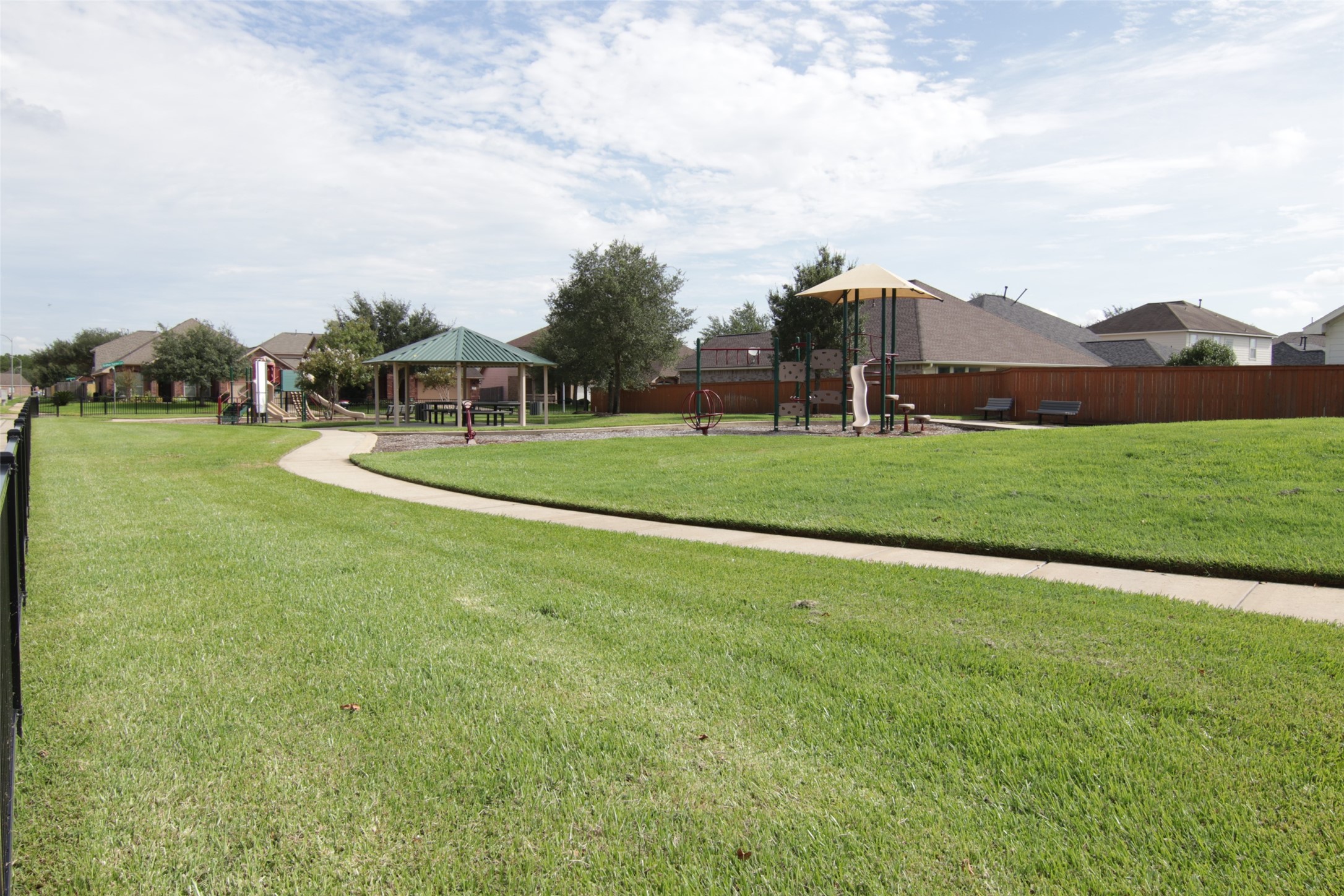 1018 Yorkshire Hollow Fresno TX 77545