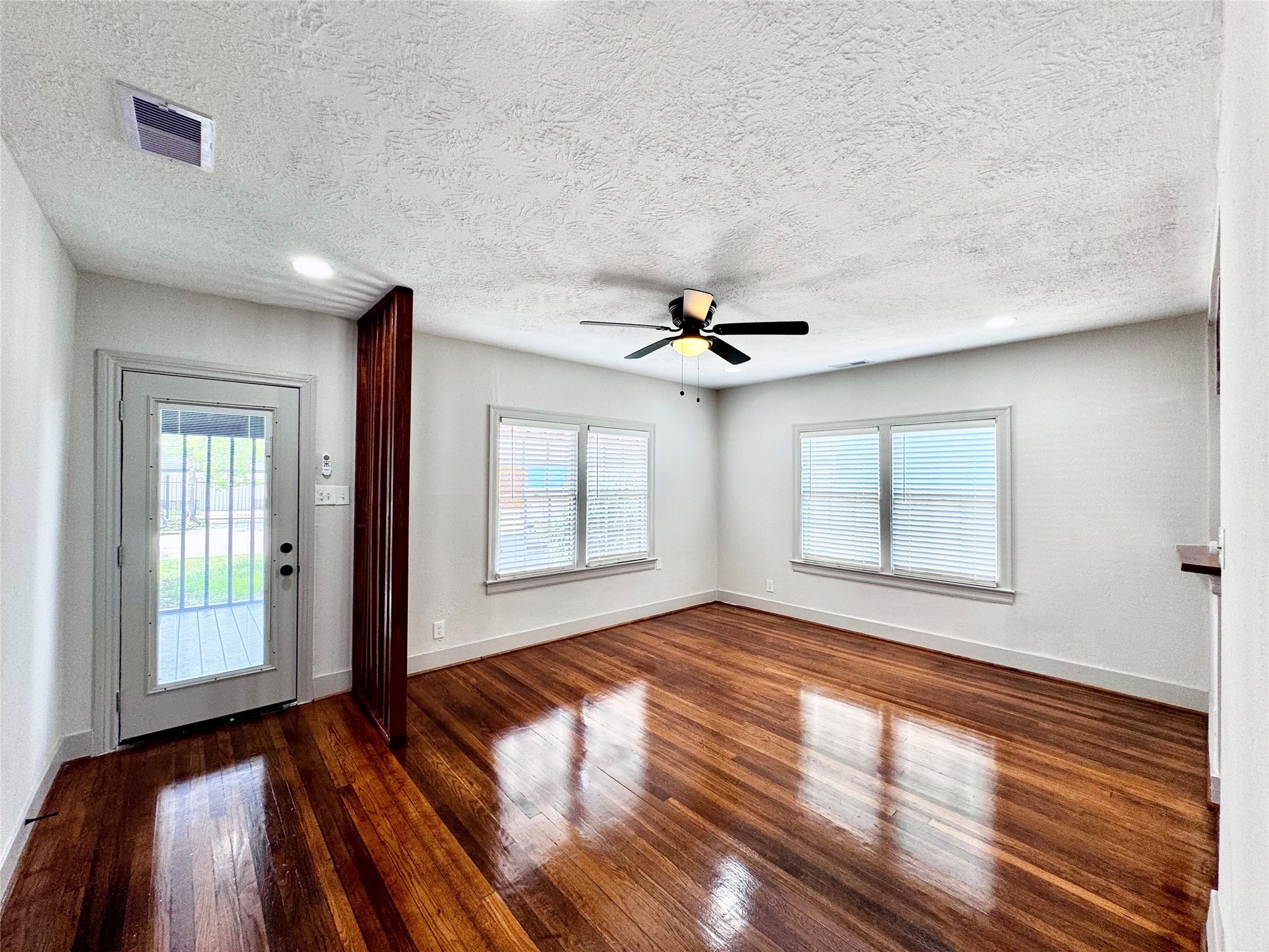 215 Canadian Street Houston TX 77009