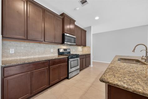 154 Meadow Grove Drive Conroe TX 77384