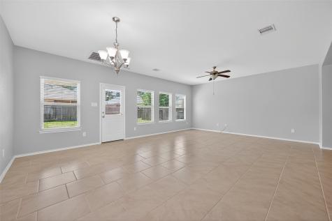 154 Meadow Grove Drive Conroe TX 77384