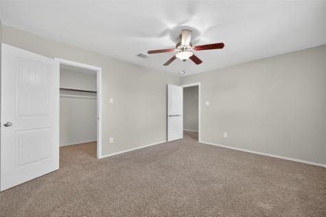 154 Meadow Grove Drive Conroe TX 77384