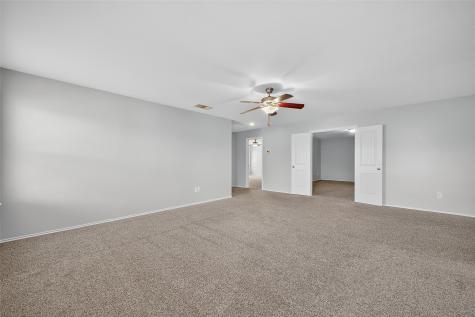 154 Meadow Grove Drive Conroe TX 77384