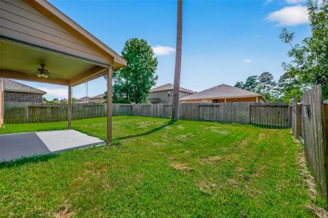 154 Meadow Grove Drive Conroe TX 77384
