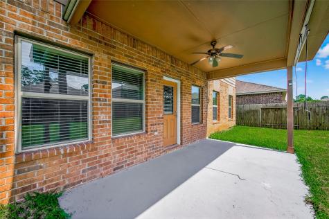 154 Meadow Grove Drive Conroe TX 77384