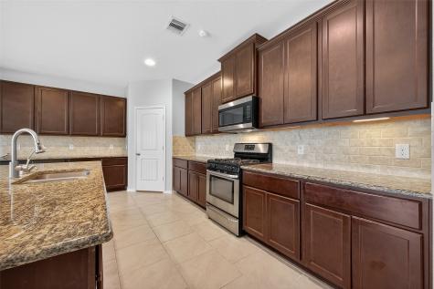 154 Meadow Grove Drive Conroe TX 77384