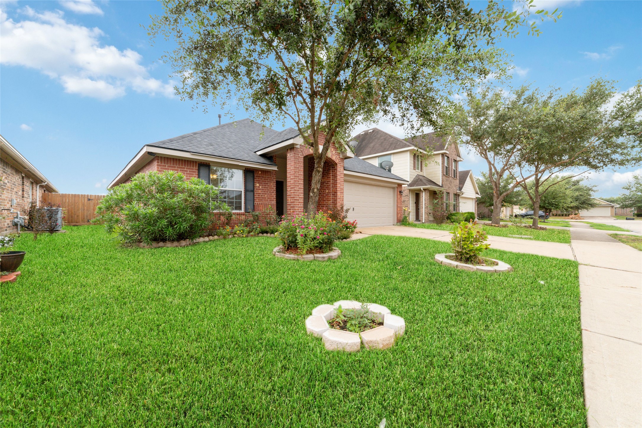 13927 Early Dew Court Houston TX 77045