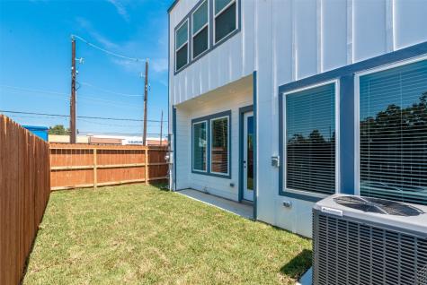 8475 Berry Brush Lane Houston TX 77022
