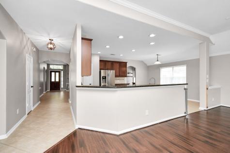 1819 High Falls Lane Pearland TX 77581
