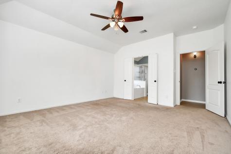 1819 High Falls Lane Pearland TX 77581