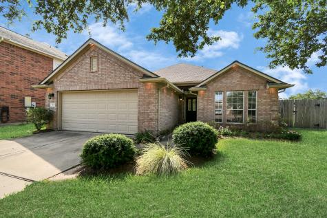 1819 High Falls Lane Pearland TX 77581
