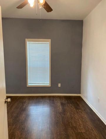 111 E Southland Avenue Alvin TX 77511