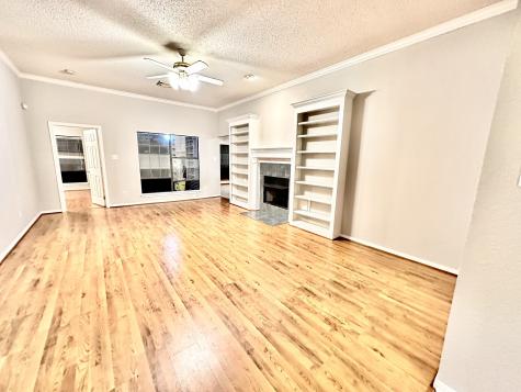 307 Live Oak Lane Friendswood TX 77546