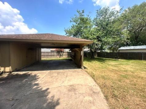 1923 Chapel Heights Drive Wharton TX 77488