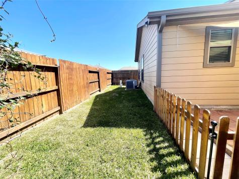 18722 White Barnwood Cypress TX 77433