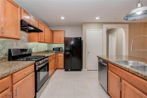 18722 White Barnwood Cypress TX 77433