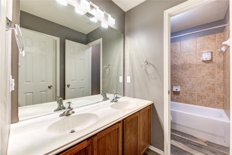 5711 Kenwood Missouri City TX 77459