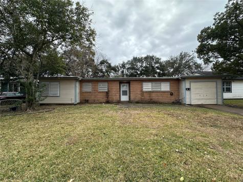 1035 19th Avenue N Texas City TX 77590