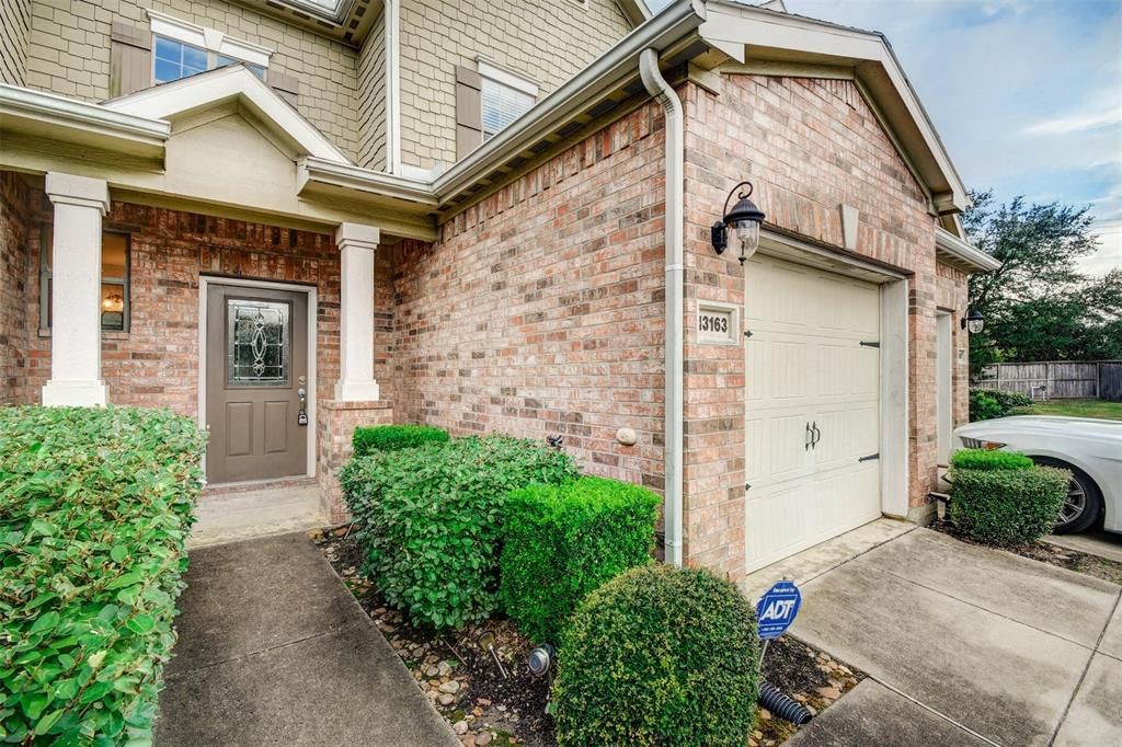 13163 Stratford Skies Lane Houston TX 77072