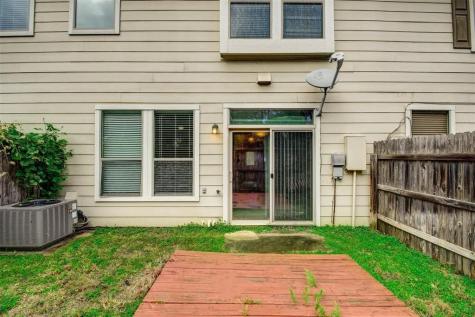 13163 Stratford Skies Lane Houston TX 77072