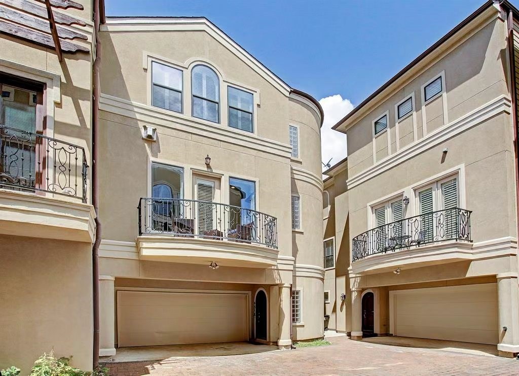 4312 Feagan Street B Houston TX 77007
