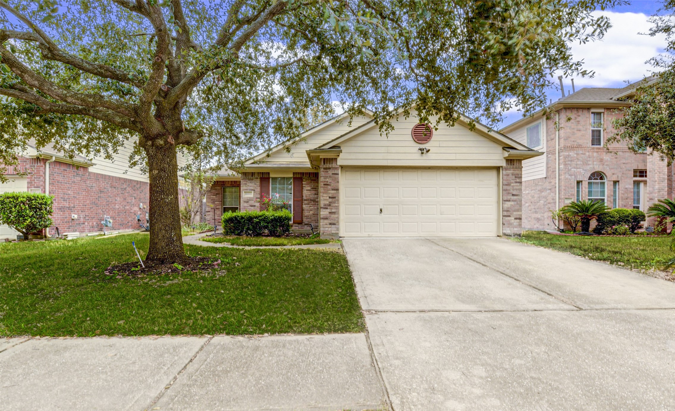 10242 Mills Run Drive Houston TX 77070
