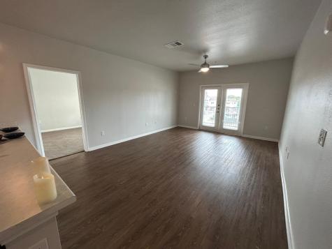 2136 W 34th Street 131 Houston TX 77018