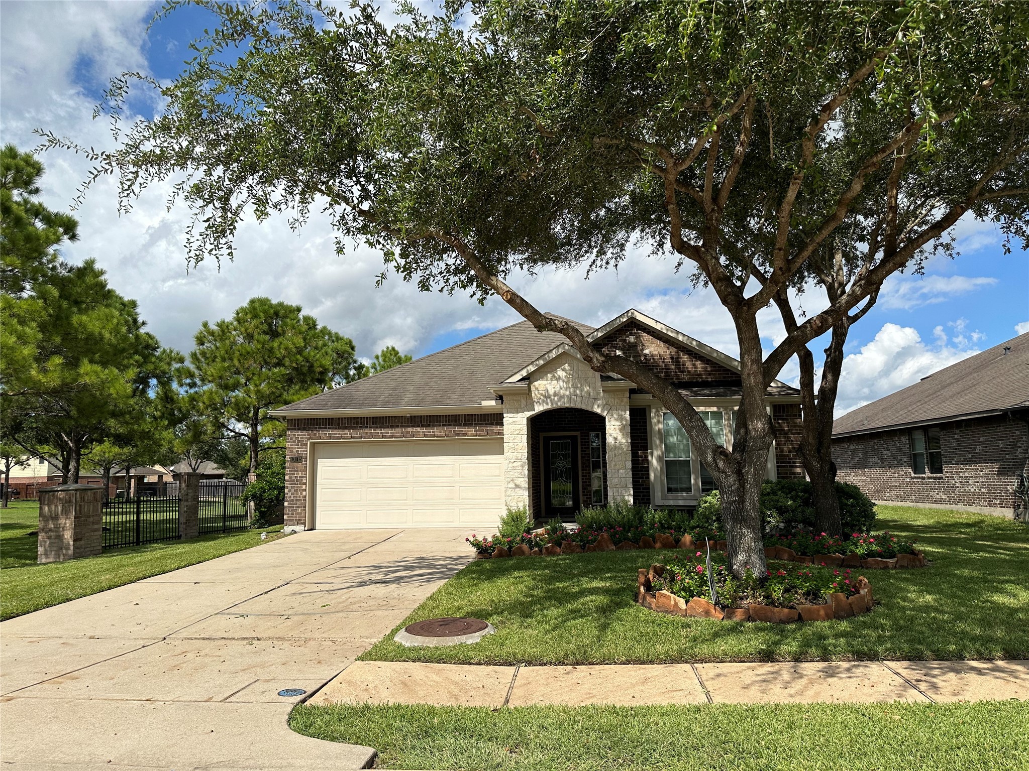 13115 Southern Valley Drive Pearland TX 77584