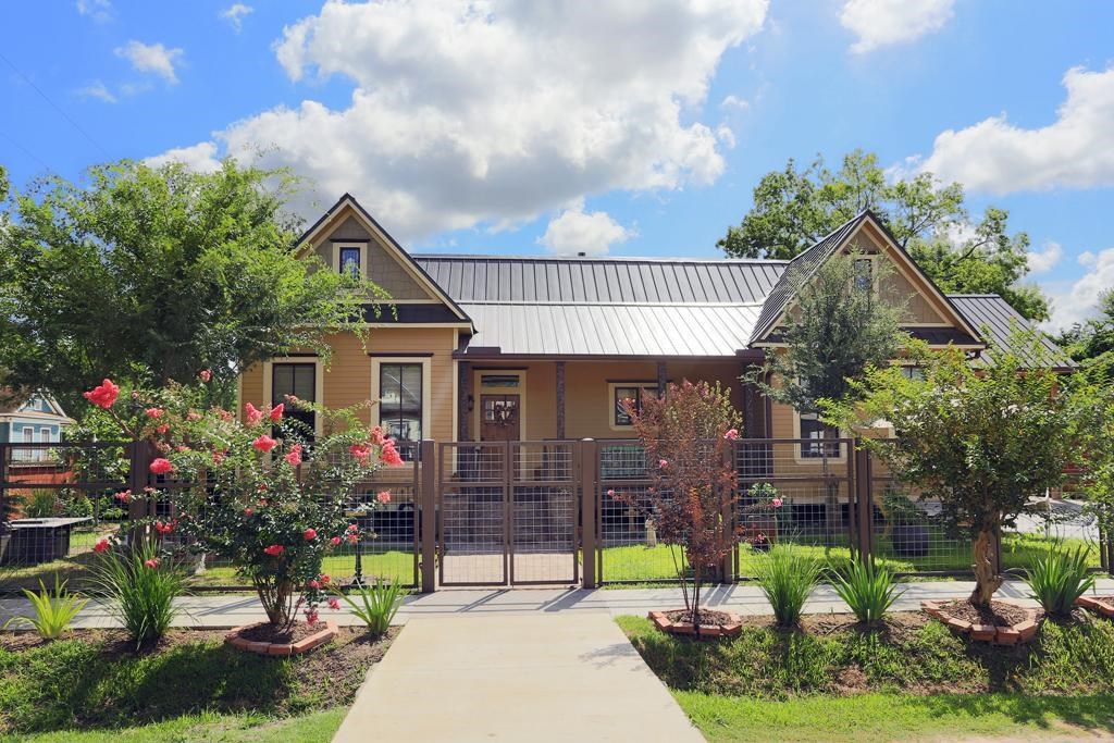 2108 Fletcher Street Houston TX 77009