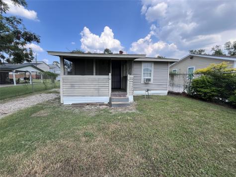 6710 Bacher Street Houston TX 77028